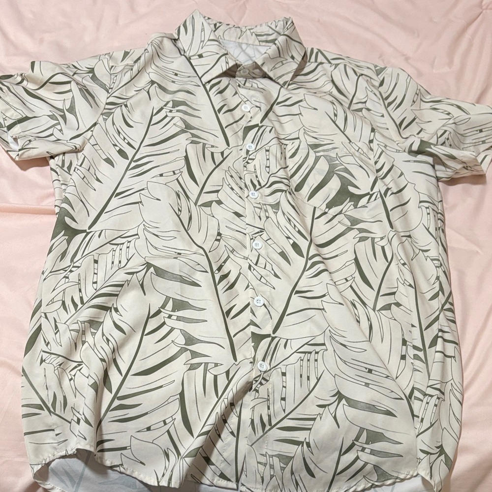 SHEIN Cream Short-Sleeve Button-Down with Olive Leaf Print